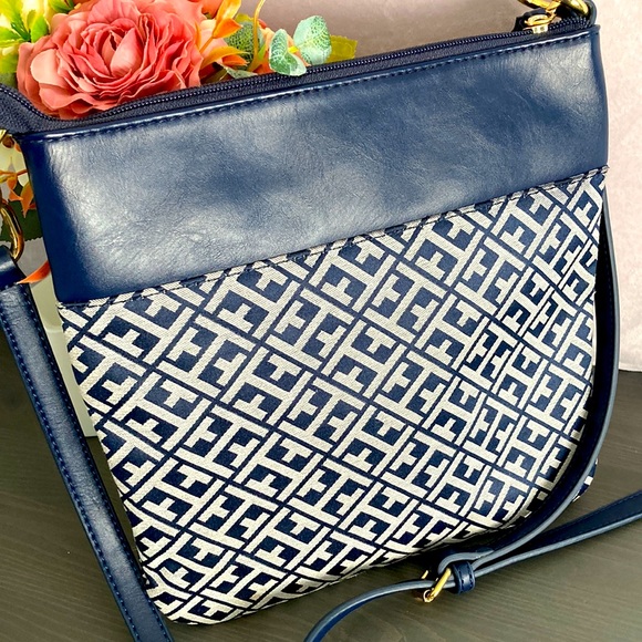 FINAL SALE! 💥 TOMMY HILFIGER Crossing bag Blue Navy-adjustable second hand - Picture 4 of 5